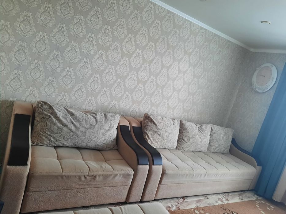 Мягкий уголок в хорошем состоянии.