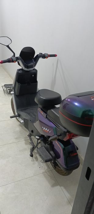 Скутер  почти новая 2025