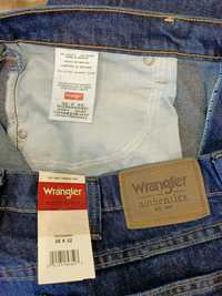 Продам джинсы Wrangler