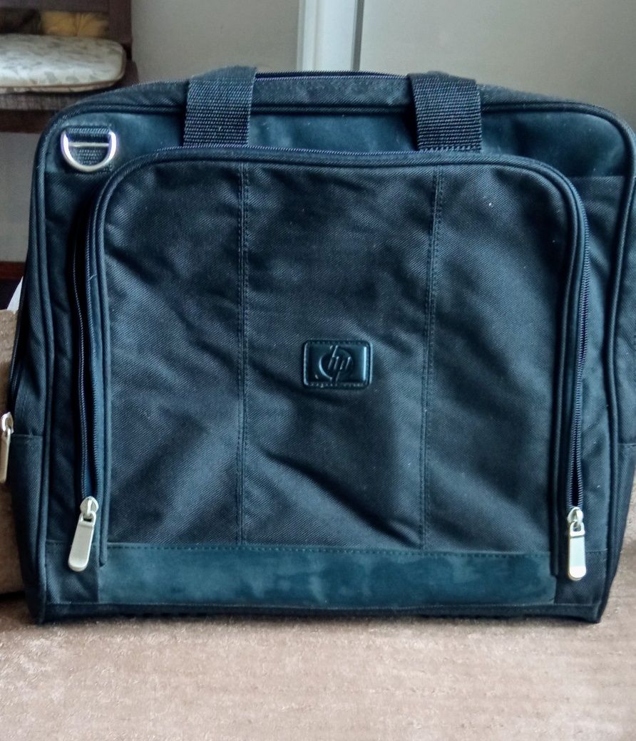 Използвана чанта за лаптоп