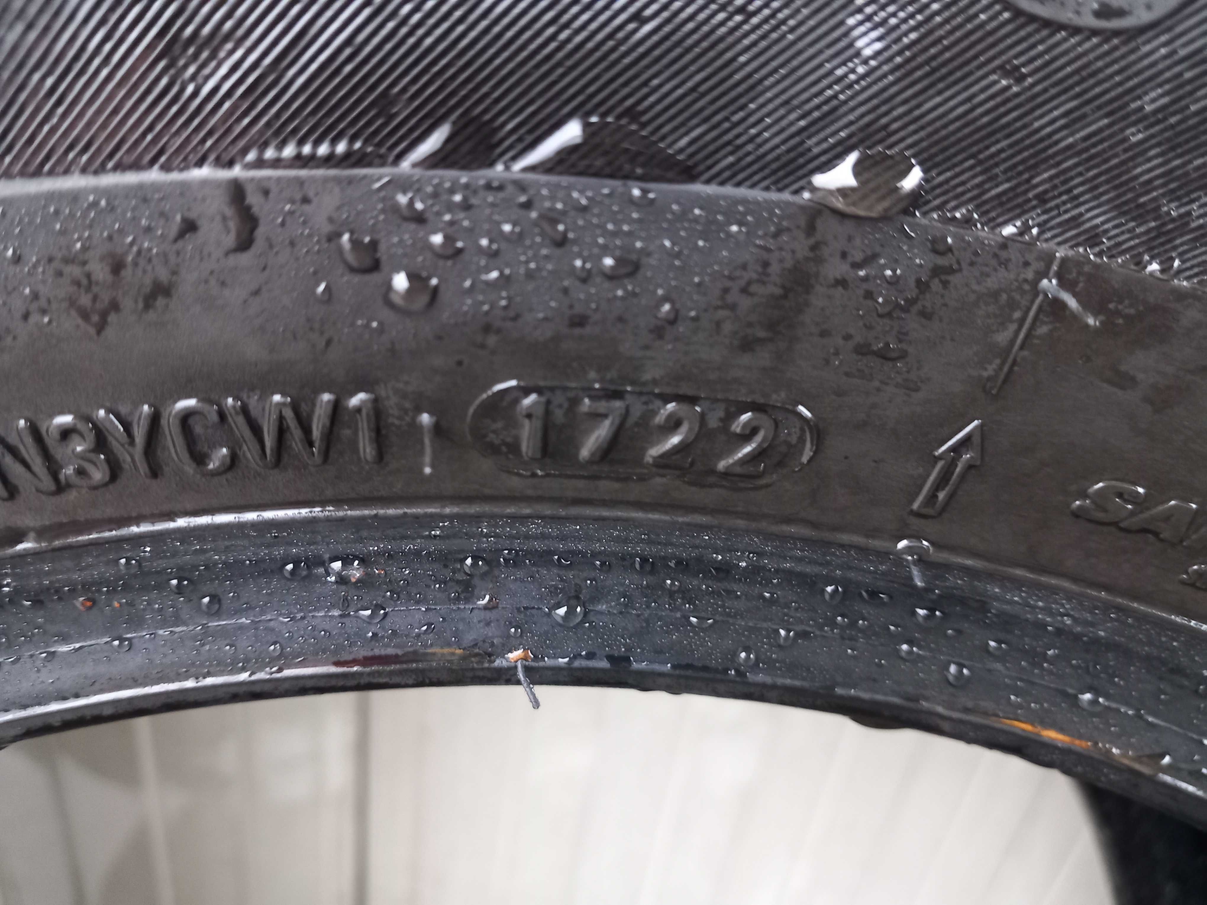 215/70 R15 C Kumho