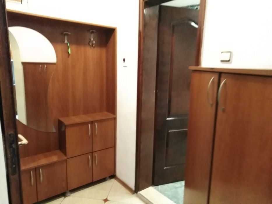 Дава се под наем Едностаен апартамент в Пловдив, Център - 42 кв.м за 225 € - Снимка #4