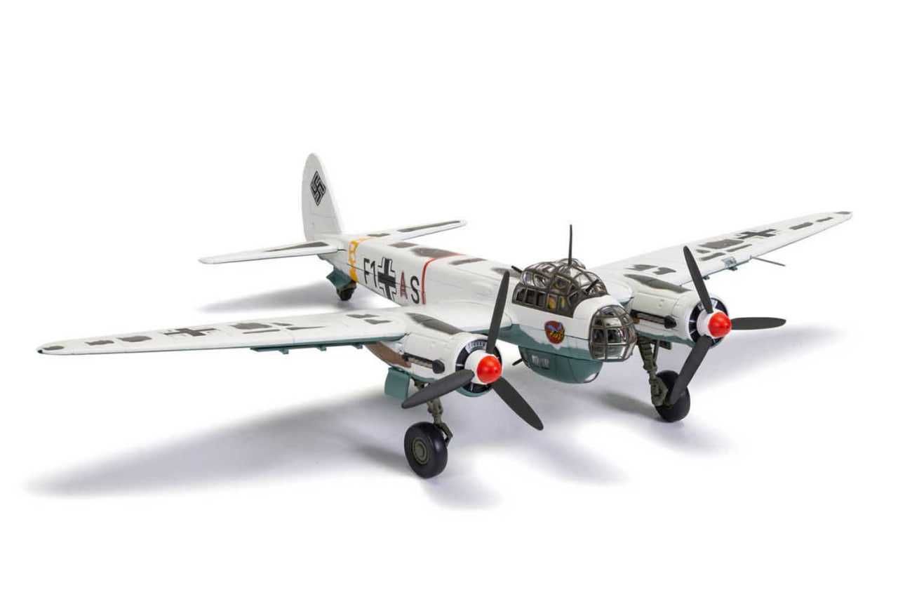 Сборная модель самолета Юнкерс Ju 88 (Bilek/Italery , 1:72). РАРИТЕТ