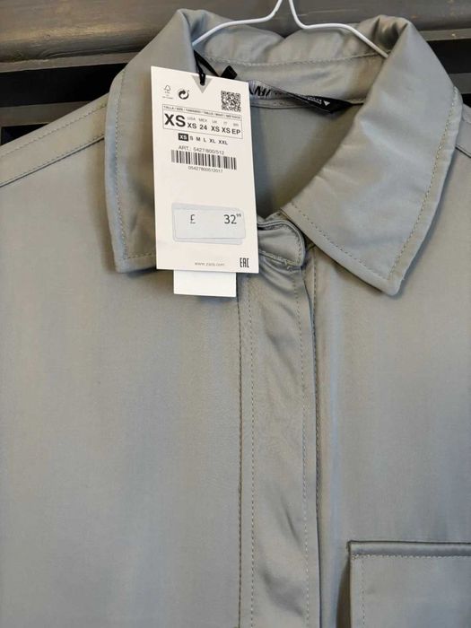 ZARA Сатенен костюм