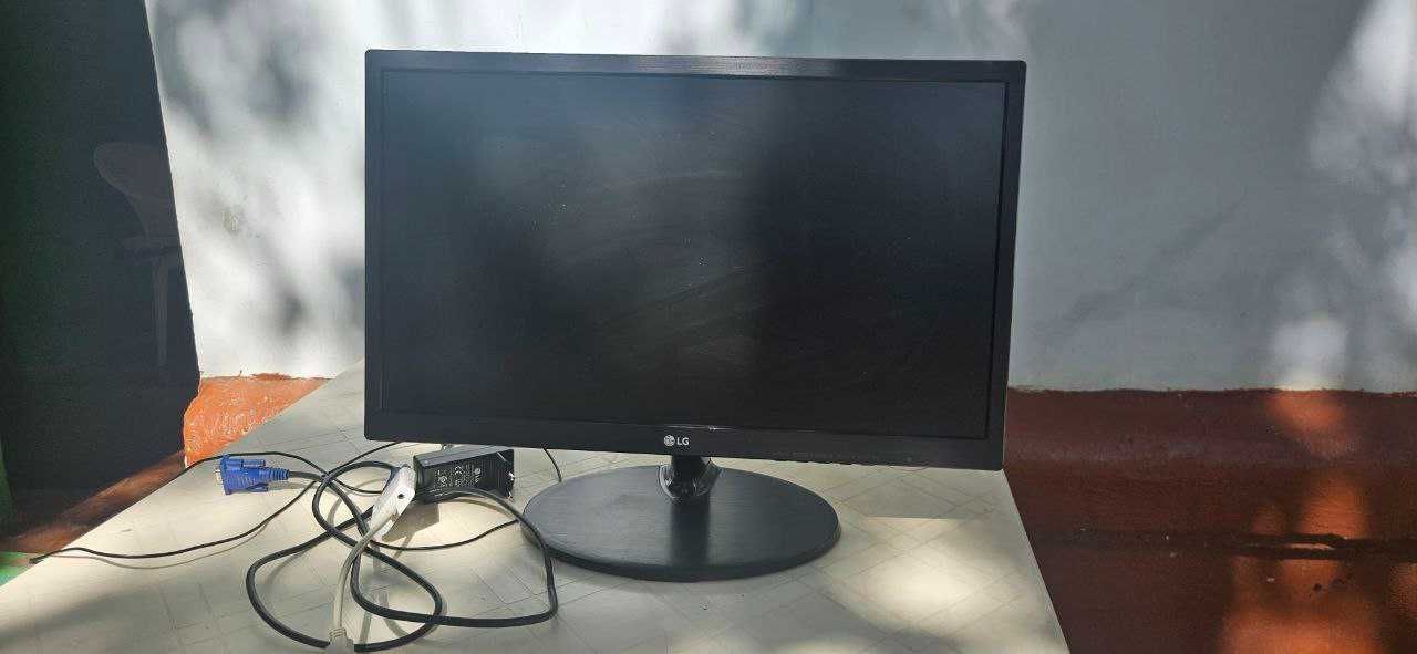 монитор 22 lg в отличном состоянии