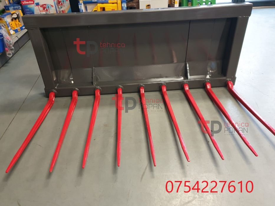 Furca pentru gunoi cu 9 tepuse negre/rosii - tehnicapopan.ro