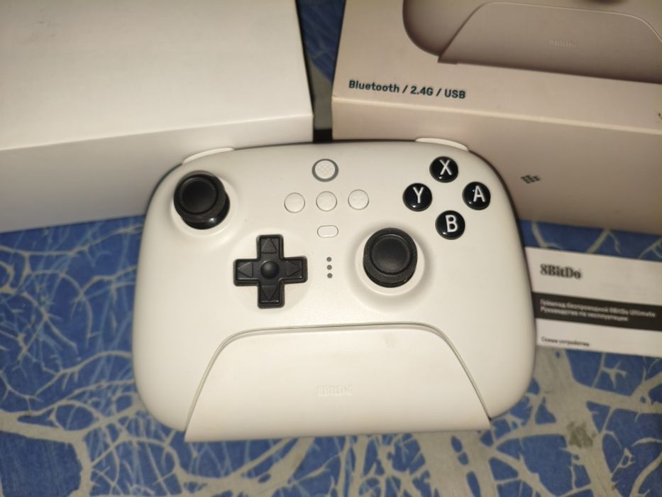 Геймпад 8bitdo Ultimate Bluetooth