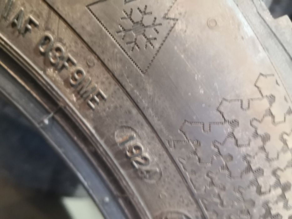 205 55 16 цола гуми като нови еденични Michelin continental