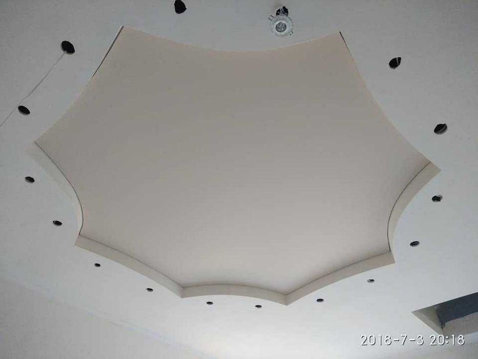 Монтажници на опънати тавани