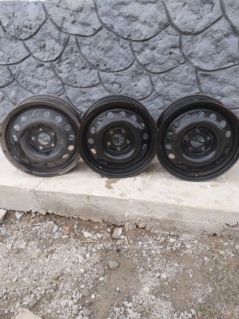 Продам железные диски р 16