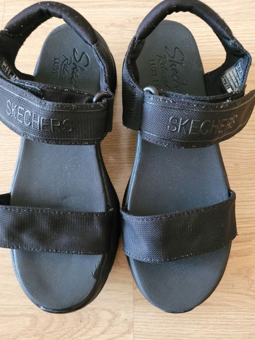 Sandale Skechers D Lux Walker 39