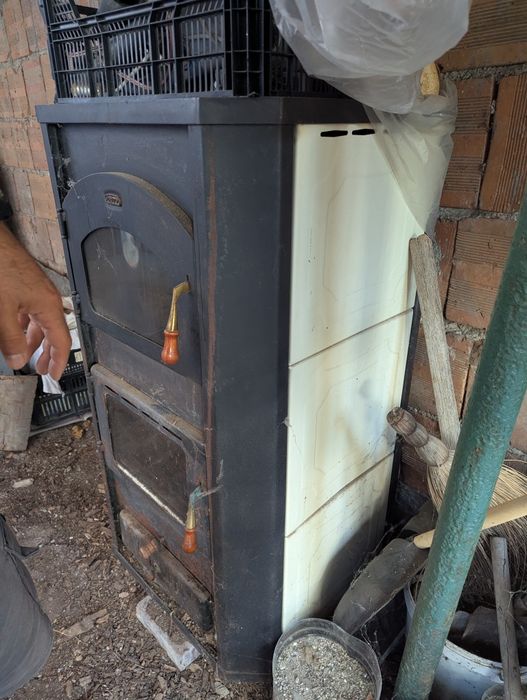 Камина на дърва с водна риза Прити FG W20, 17.3kW