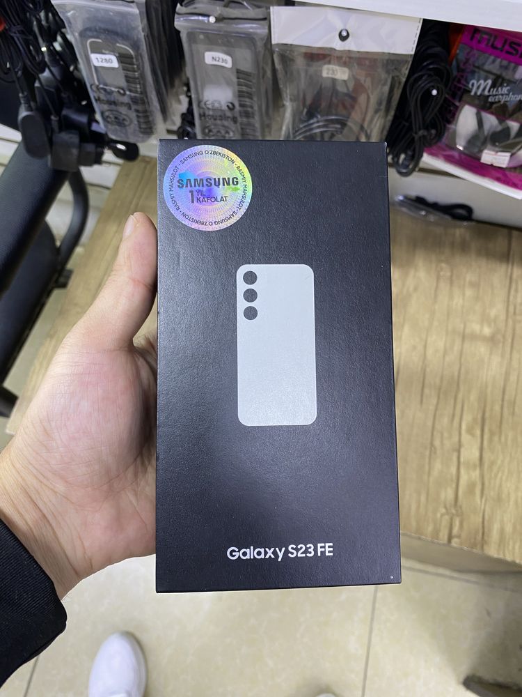 Samsung Galaxy S23 FE 8/128G White 5 kun ishlatilgan kak noviy
