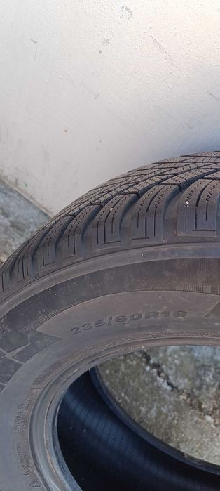 2 бр.- Зимни гуми NEXEN 235/60/16