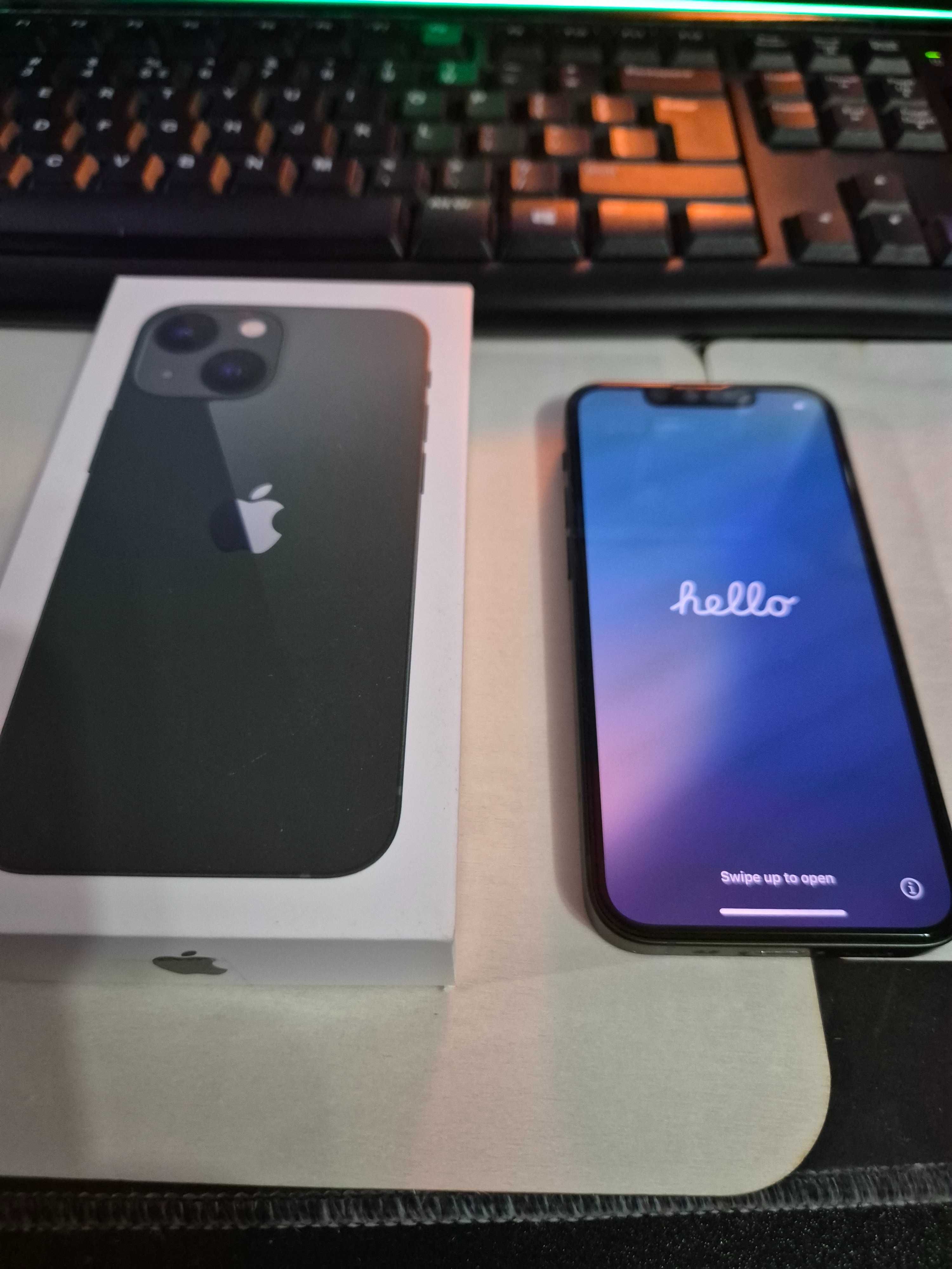 Комплект iPhone 13 mini 128 GB + Apple Watch Series 7 45 mm green