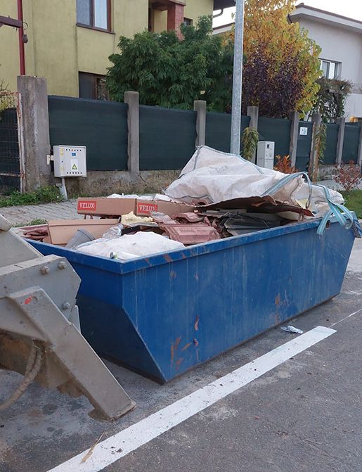 De vanzare pamant negru gradina.nisip.balast.moloz.bobcat.DEMOLARI