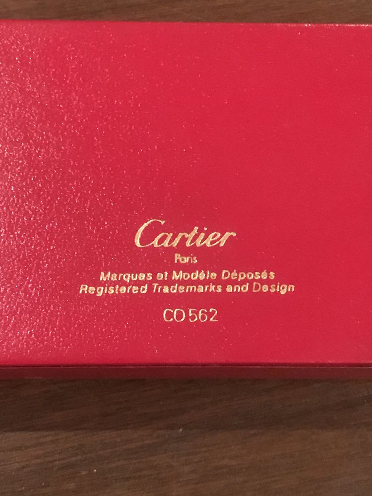 CARTIER!! Vand cutie pentru bratari Cartier 100%autentica!