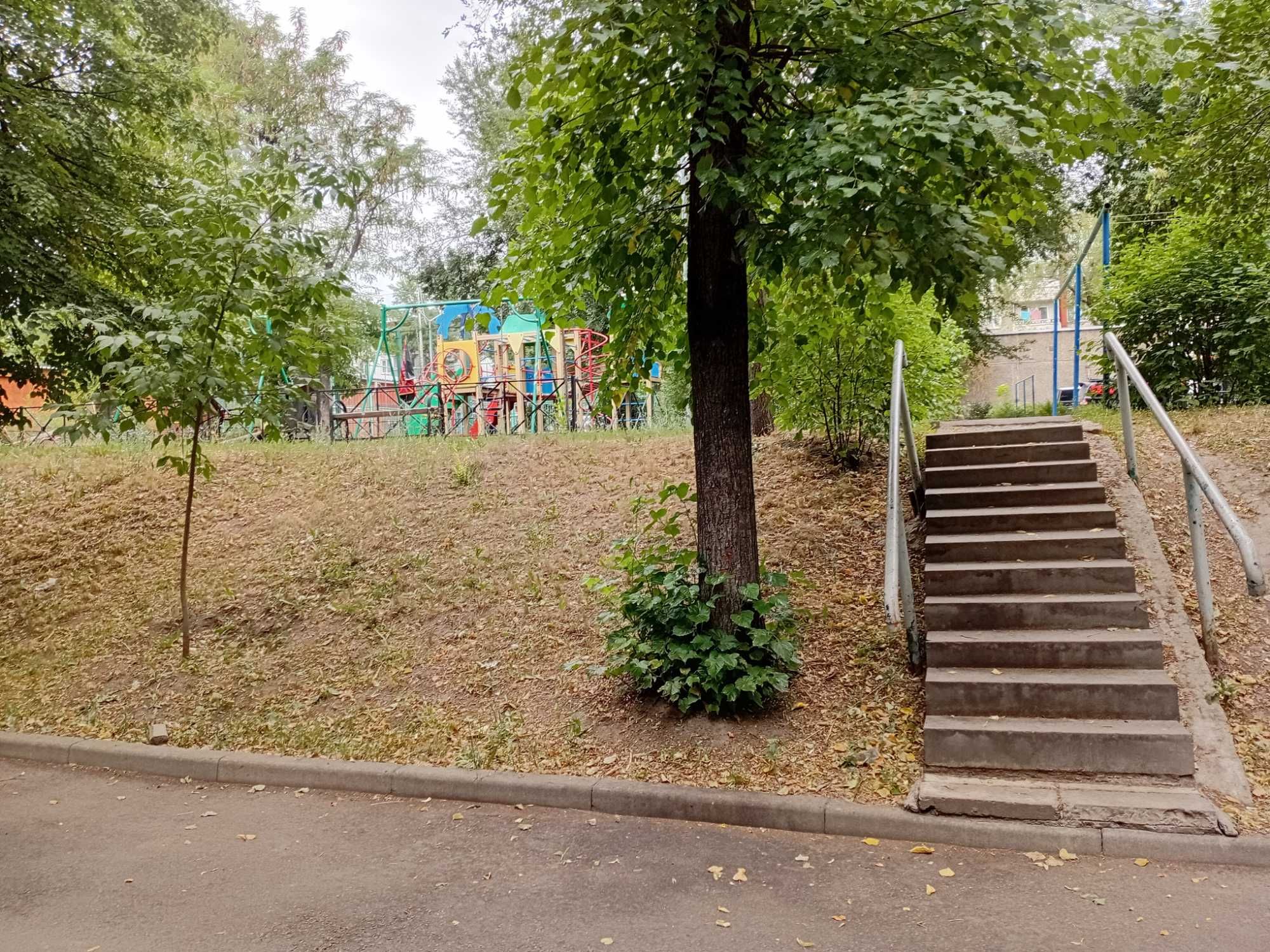 Сдается 2х комн мкр Сайран
