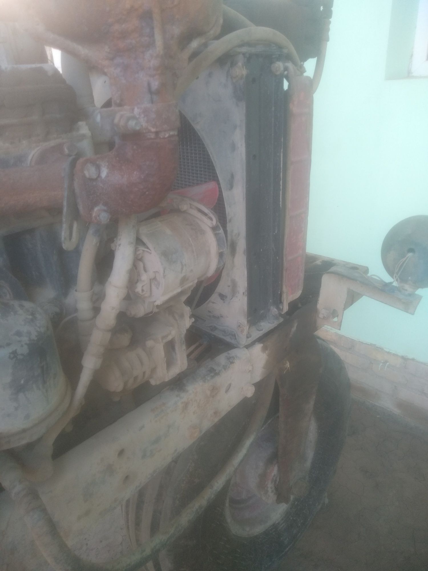 Ovx 600. Mtz 80  Sotiladi