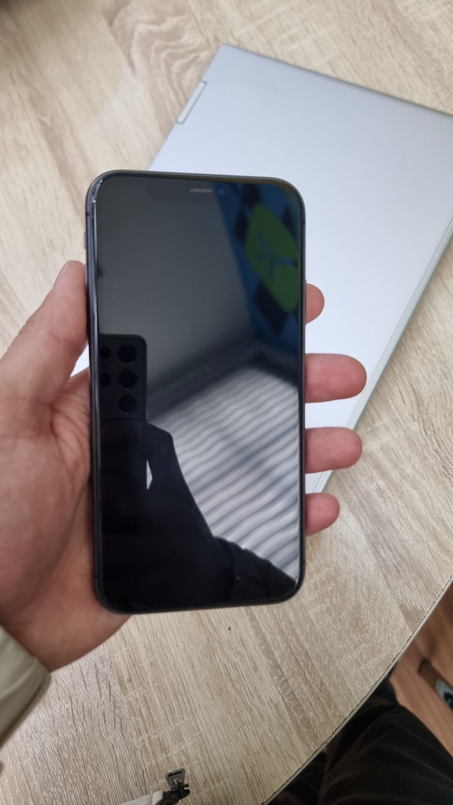Iphone 11 LLA 64 gb