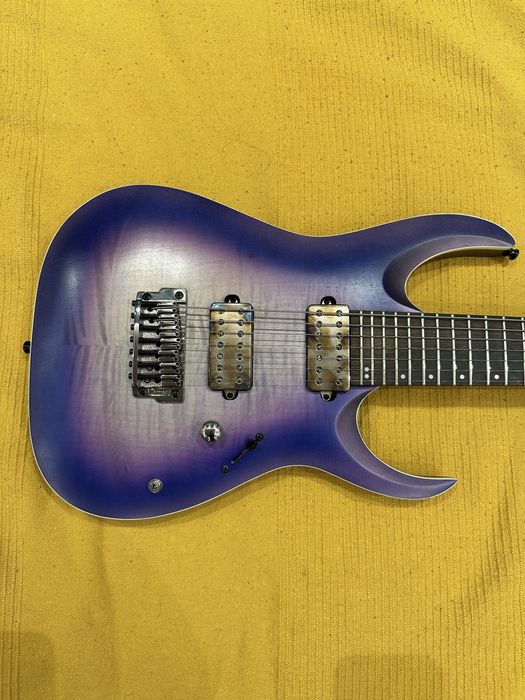Китара Ibanez седемструнна с Humbucker адаптери