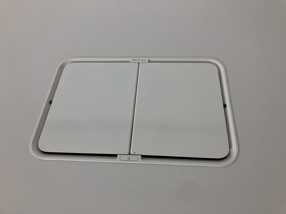 Masă Ședințe 150X170 cm Steelcase cu Organizatoare Cabluri Audio Video