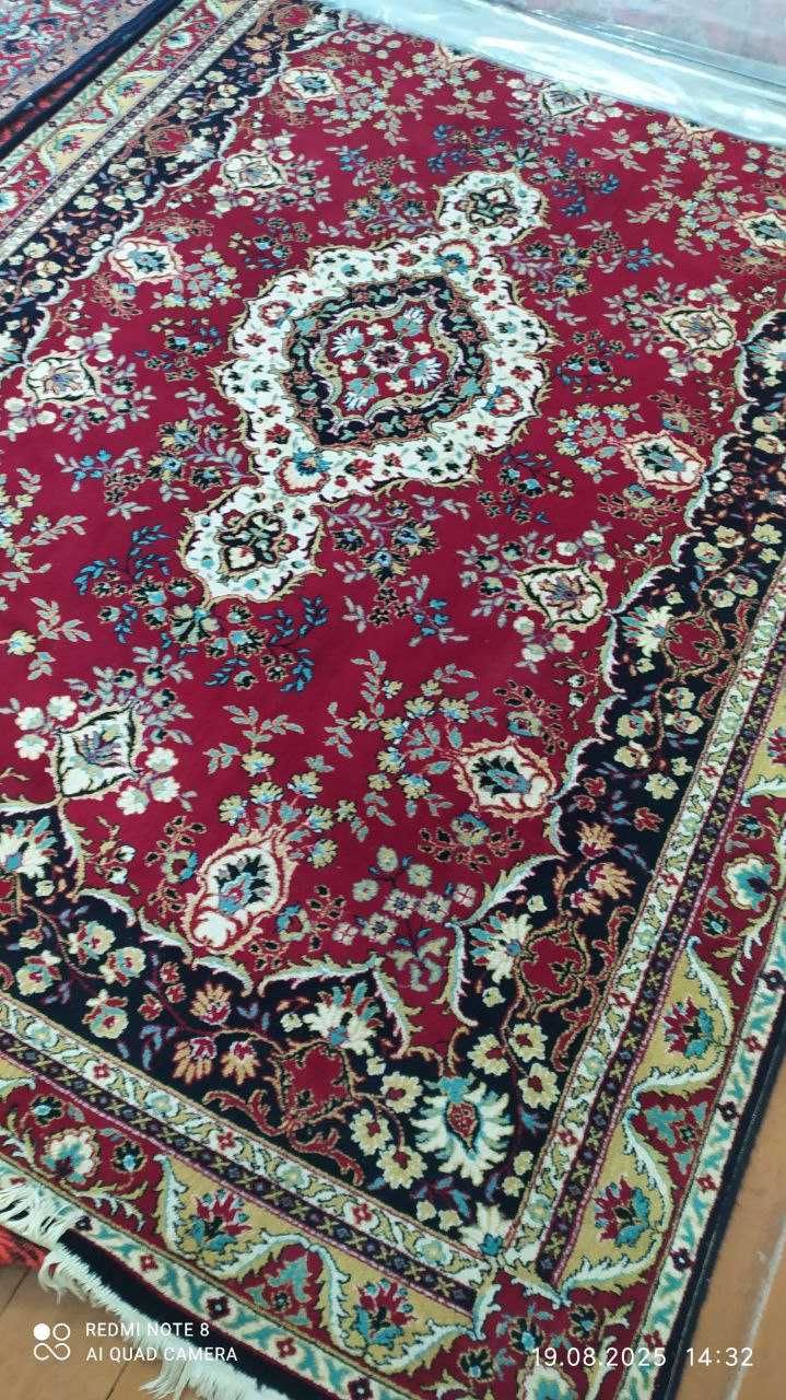 Продаю ковры 3х4 и 2.5х3 и паласы 2х3