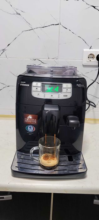 Espressor Automat Philips Saeco Intelia HD8753/11 Aparat Cafea Boabe