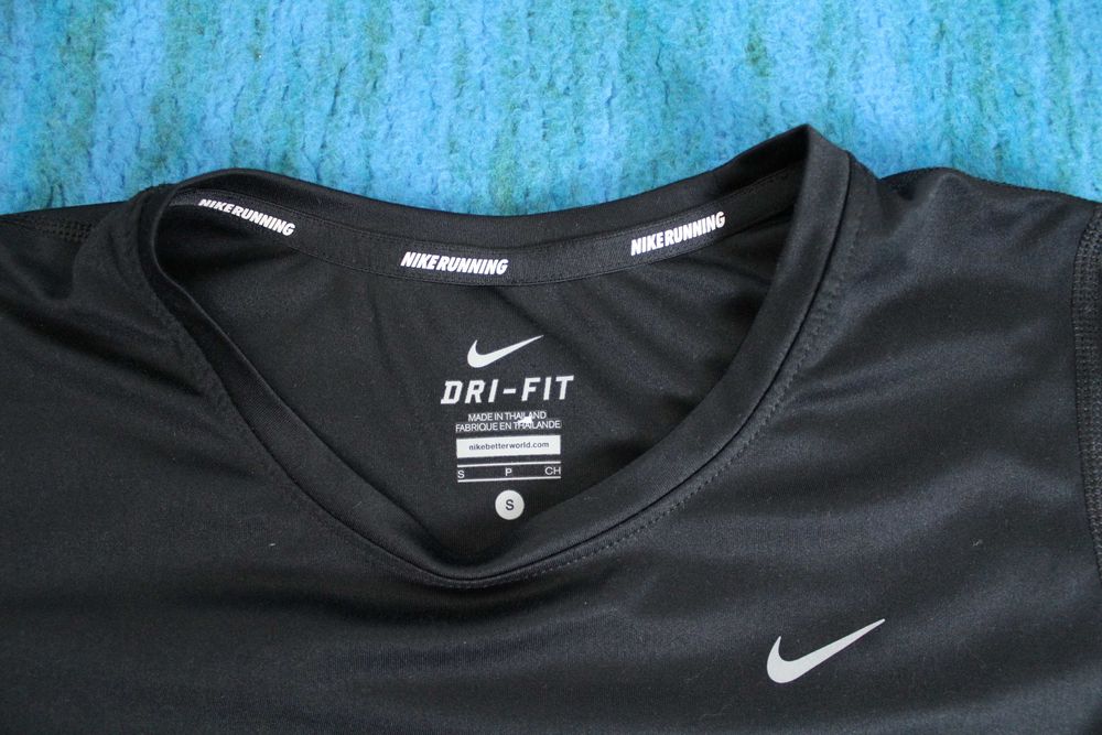 Pantaloni Salewa softshell L si tricou Nike Running S