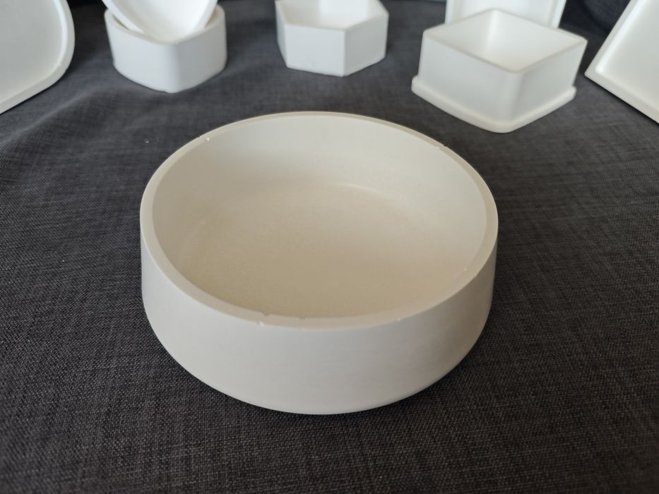 Керамични кашпи различни модели