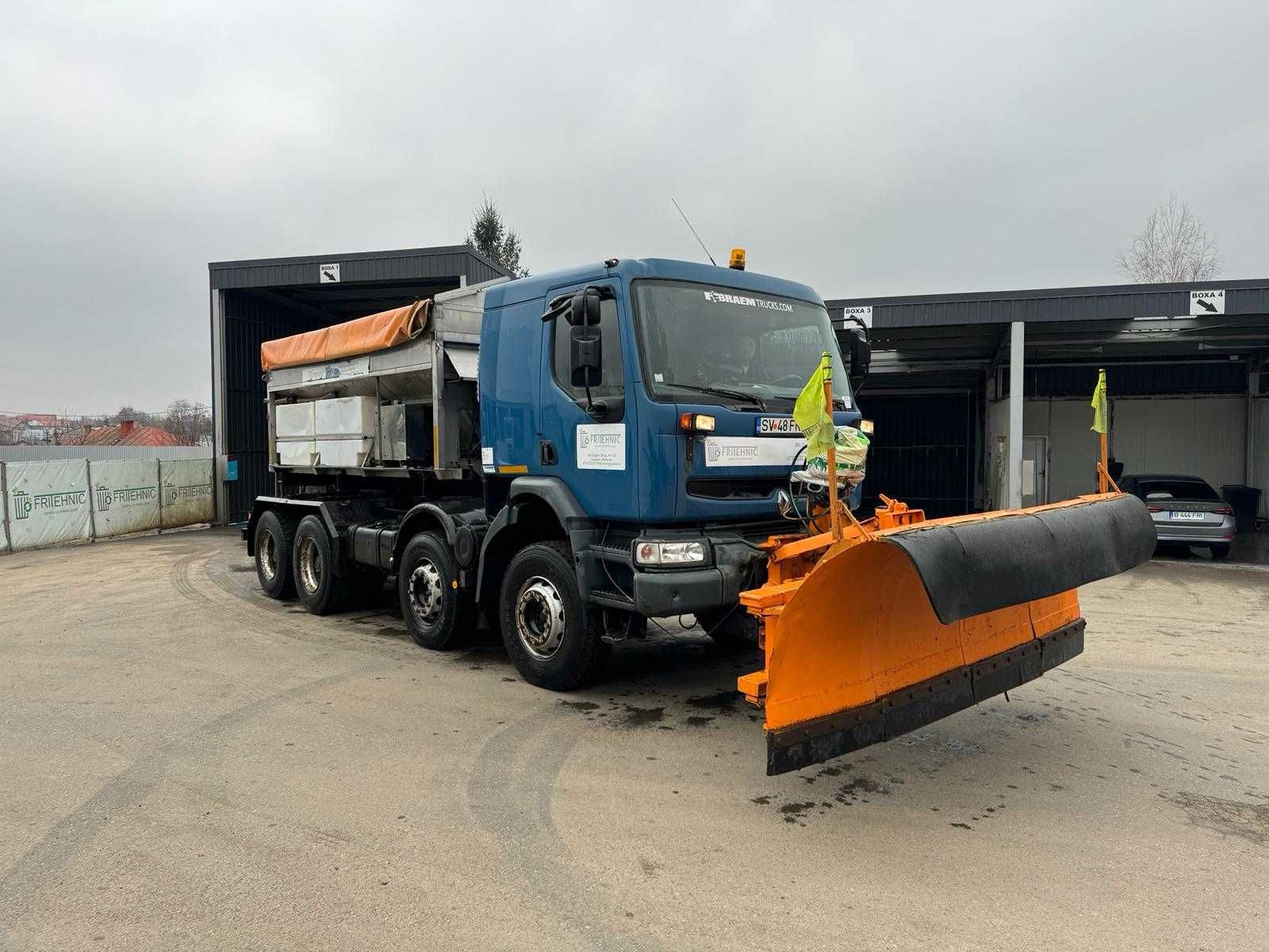 RENAULT KERAX,Euro 3,8x4,Echipata cu lama si sararita hidraulica.