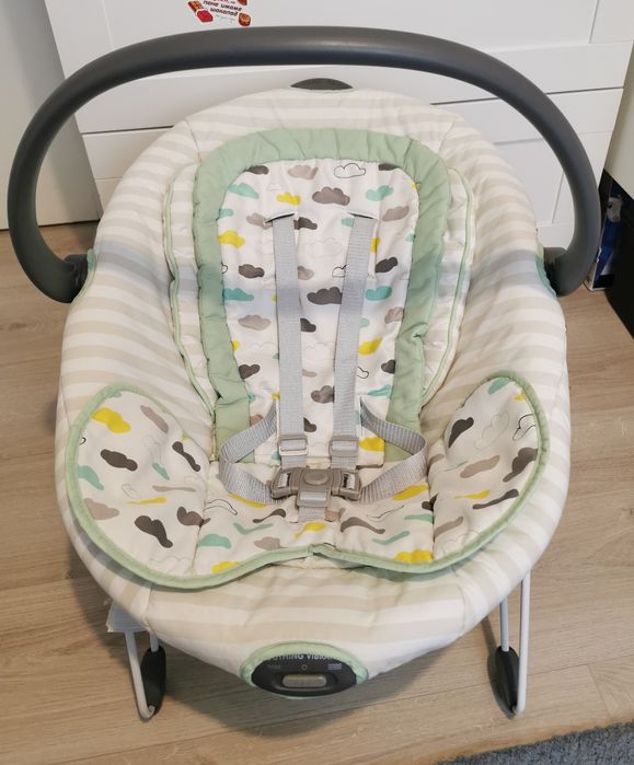 Бебешки шезлонг с вибриращ механизъм