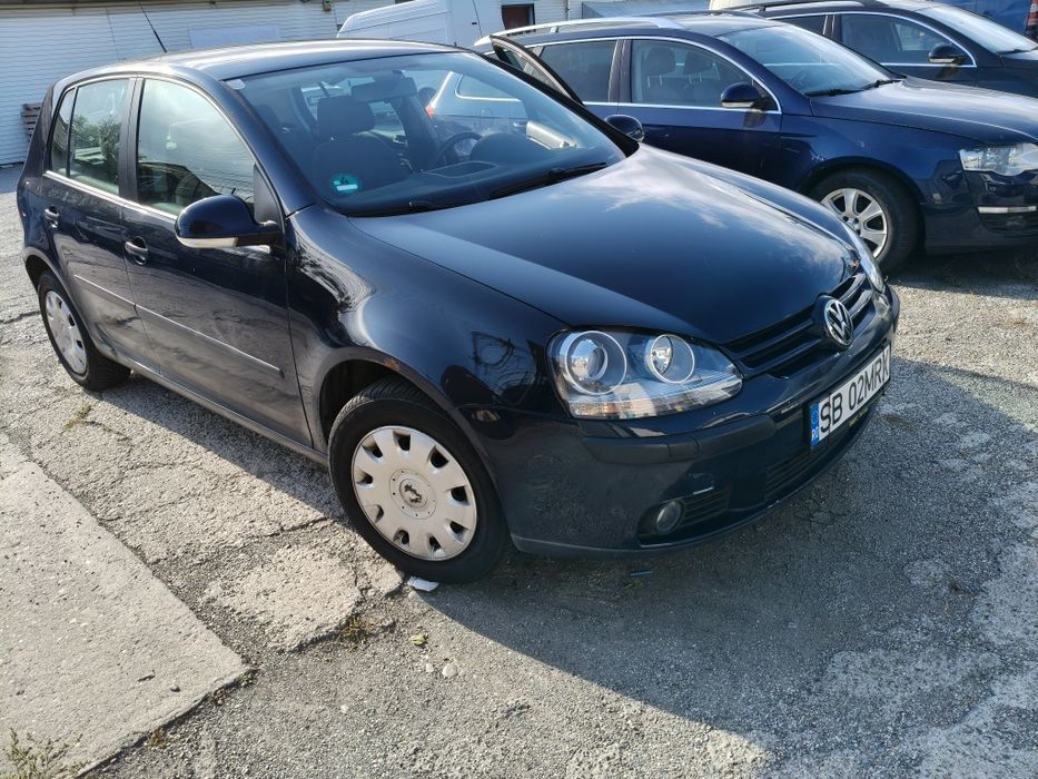 Volkswagen Golf 5 1.6 mpi.   160 350 km