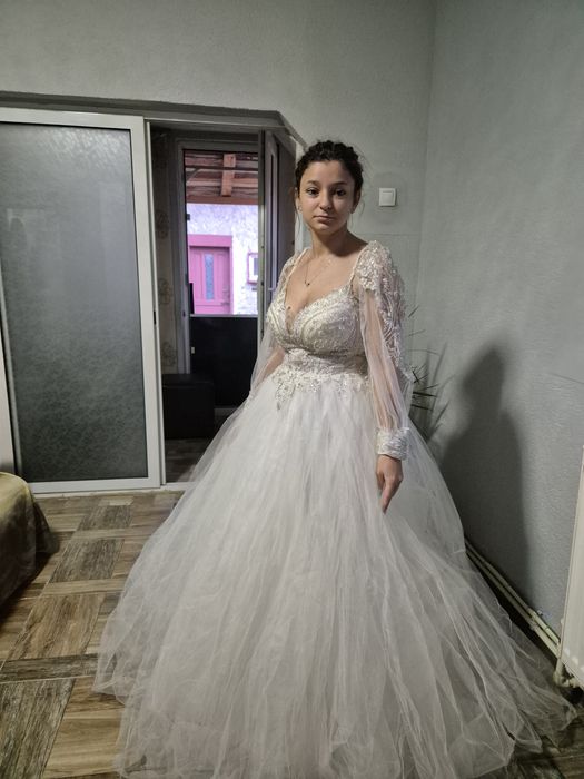 Rochie de mireasa purtata doar odata