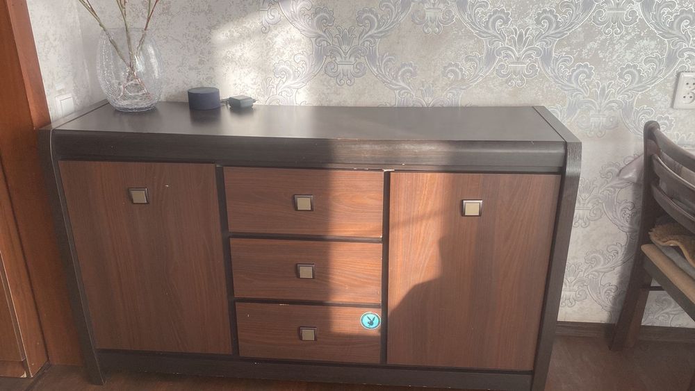 Продам комод 140 см