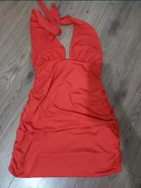 Чисто нова червена рокля с гол гръб