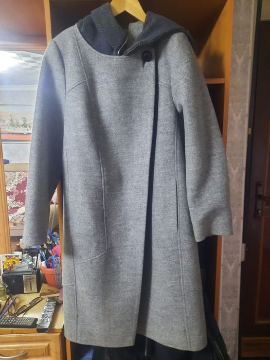 Отличное пальто в хорошем состоянии
