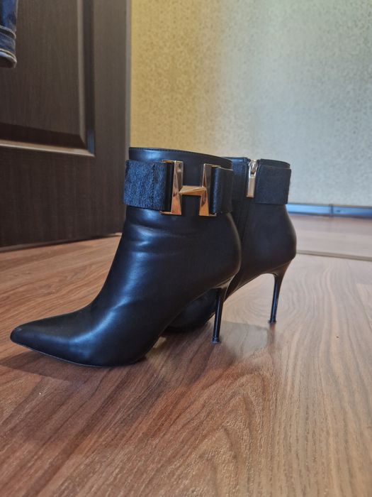 Продам обувь женскую бу в хорошем состоянии