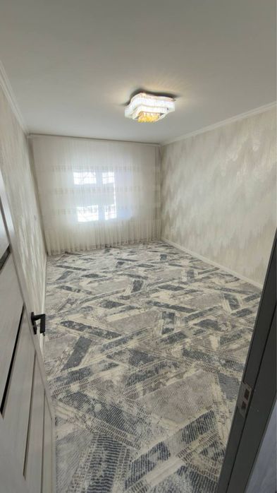 2 хонали 1-қаватда панельный дом сотилади ор: Университет.