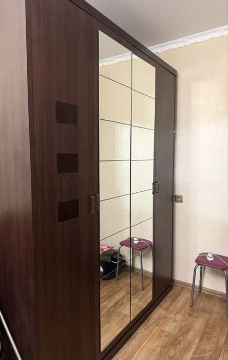 Продам спальный гарнитур