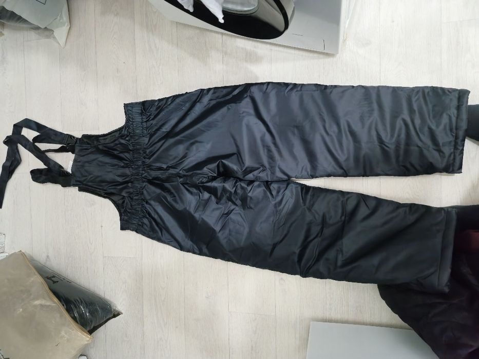 Прод.комбинез.сост.нов.раз.52.54.фир.каз.зима.цен.7.тыс.торг.есть.сроч