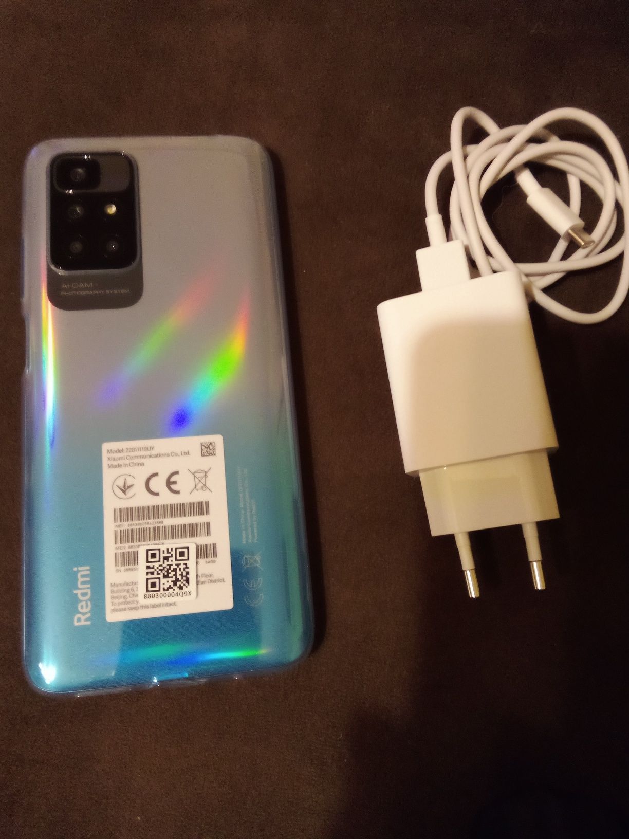 Продавам телефон чисто нов Xiaomi Redmi 10 ,2022, 64G