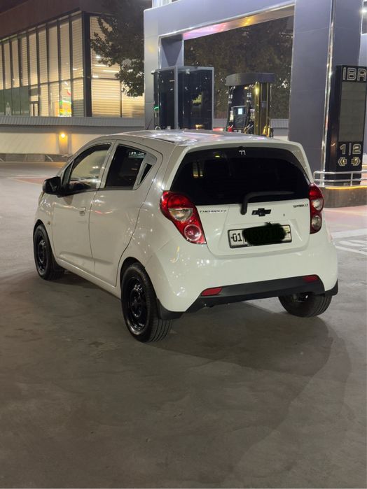 Spark 1.25L.  2012 yil. Avtomat. Metan.