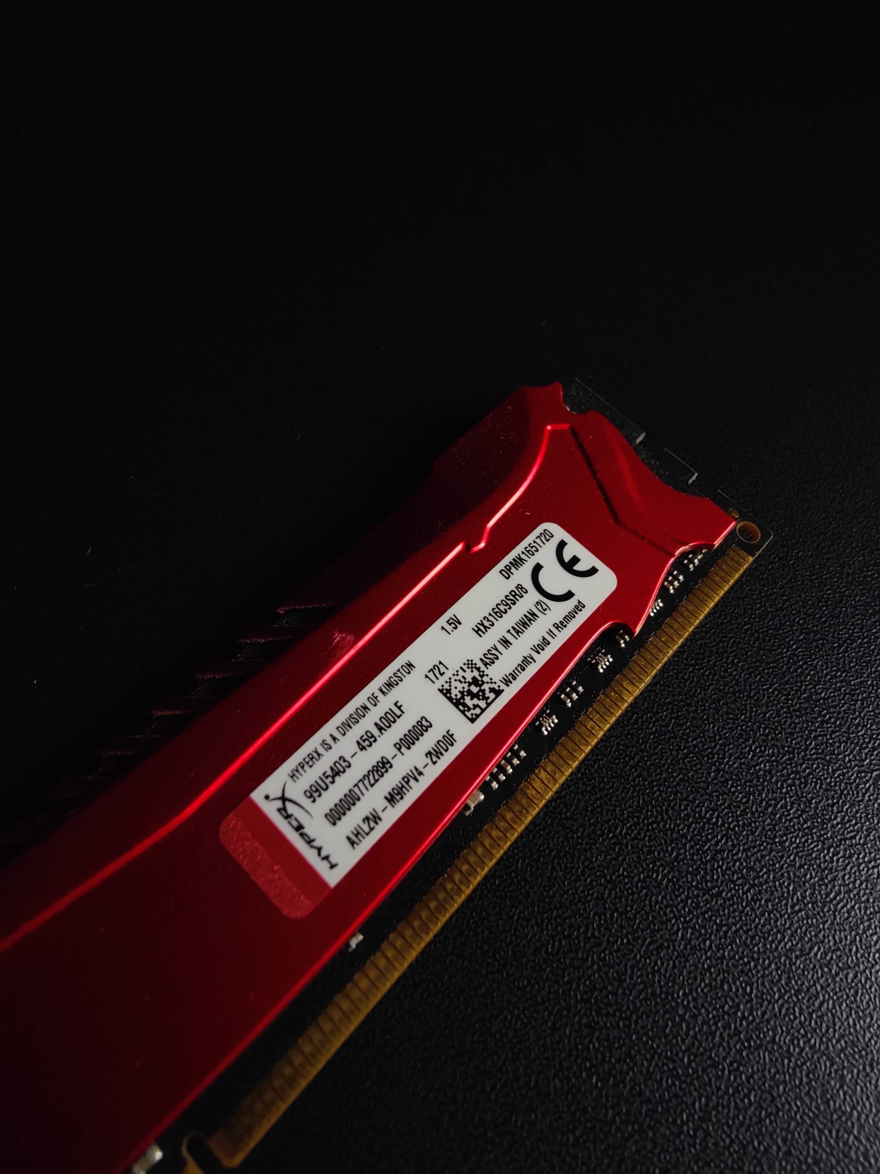 Оперативная память 8 GB DDR3 1600 MHz Kingston HyperX Savage