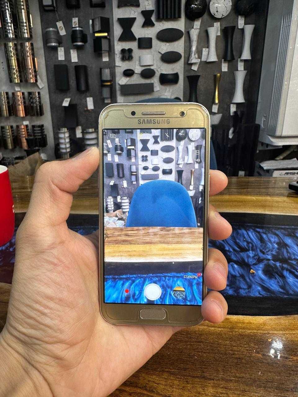 Samsung A3 2017 Vetnam Narxi bolishi