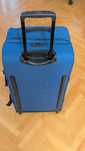 Продавам голям куфар eastpack