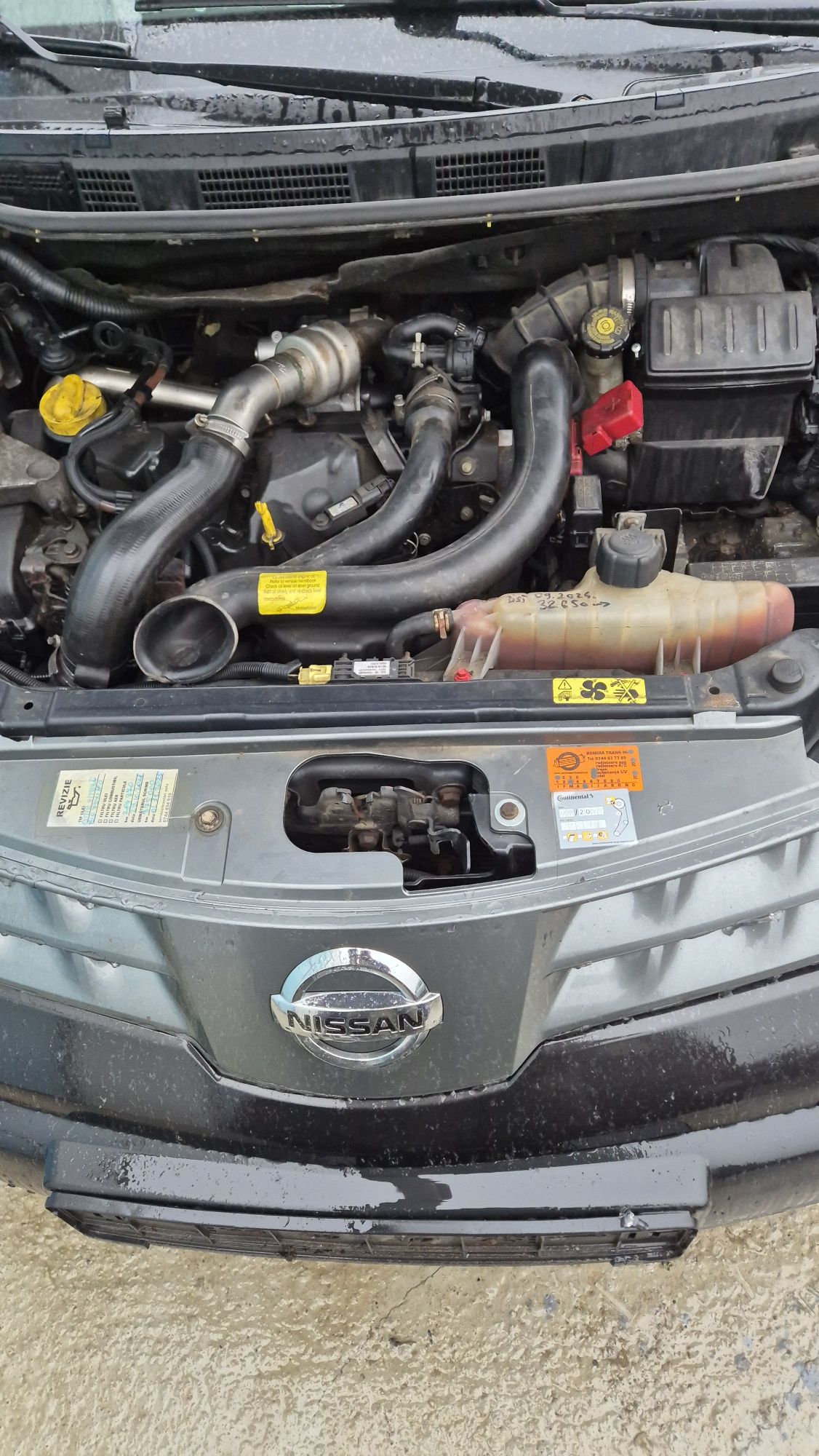 Vând bara fata spate nissan note