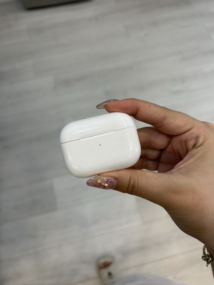 AirPods Pro 2, кейс, состояние отличное