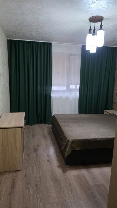 Închiriez apartament