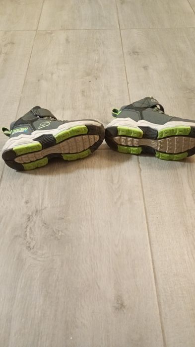 Ghete copii skechers waterproof mărimea 29